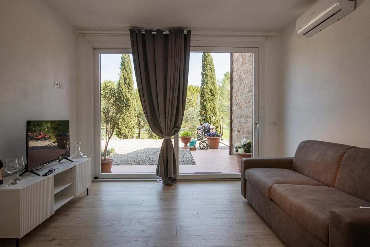 Agriturismo La Terrazza Sul Mangia 锡耶纳 外观 照片
