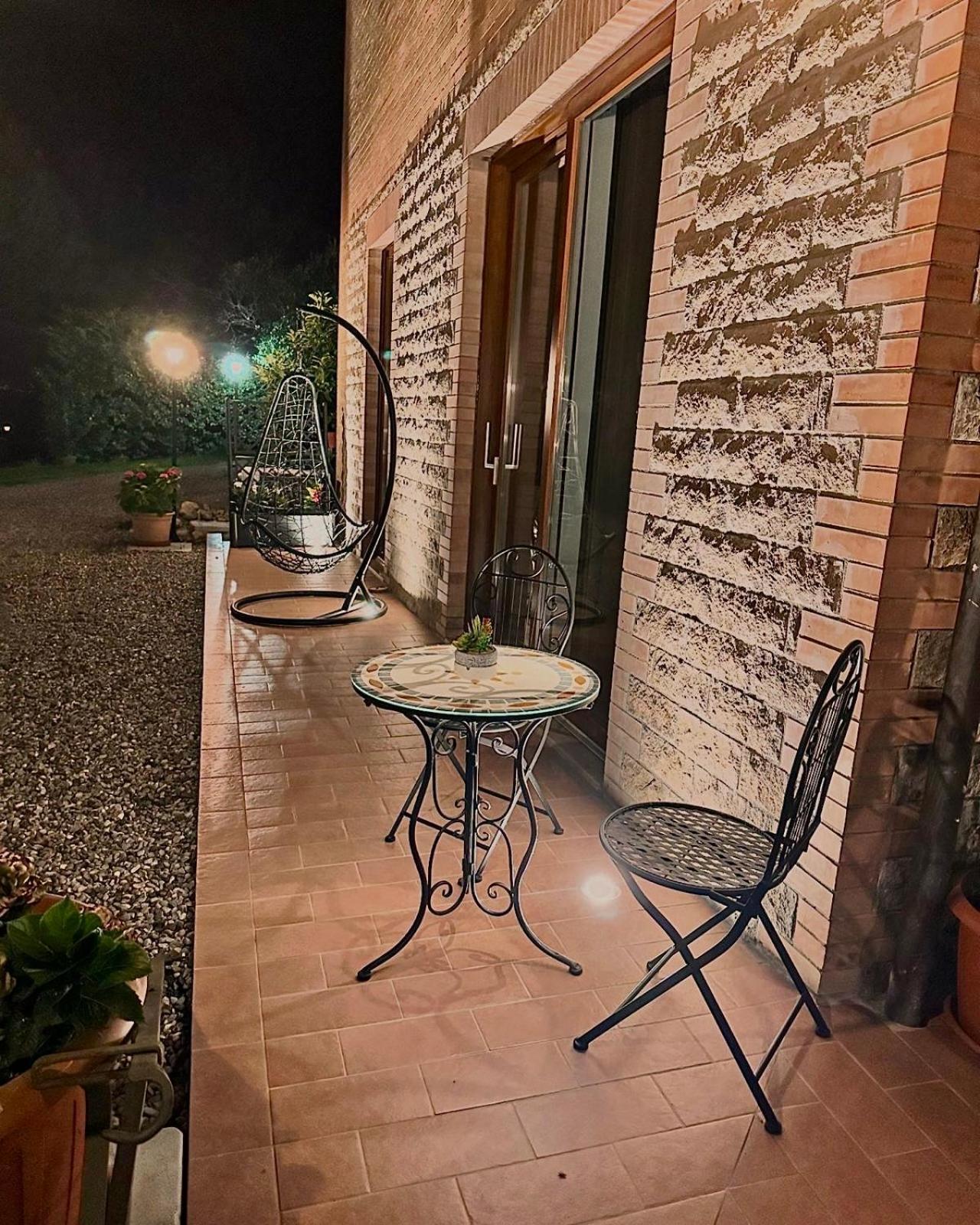 Agriturismo La Terrazza Sul Mangia 锡耶纳 外观 照片